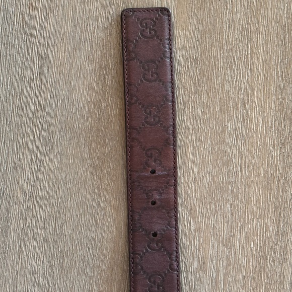 SOLD Gucci Brown Leather Vintage GG Monogram Stamped Belt - Picture 8 of 14